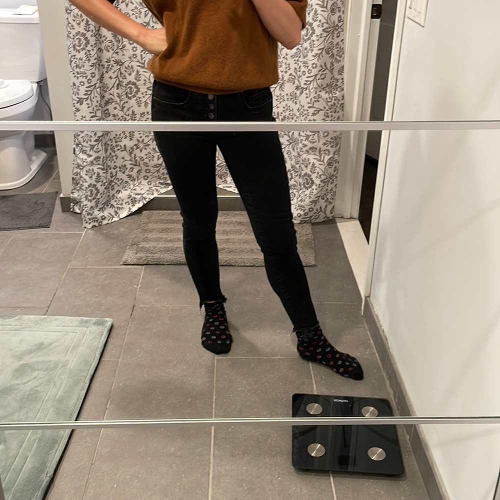 Comfy black jeans